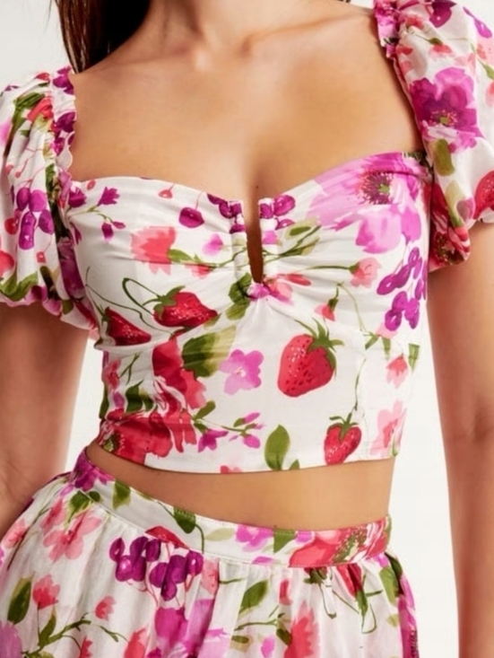 🆕️Abercrombie & Fitch Drama Puff Sleeve Sweetheart Top Floral Bloomcore Large - Picture 3 of 9